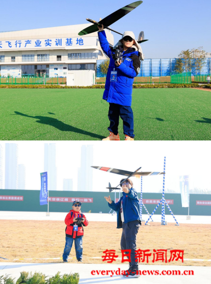 青333444.png 青333444.png